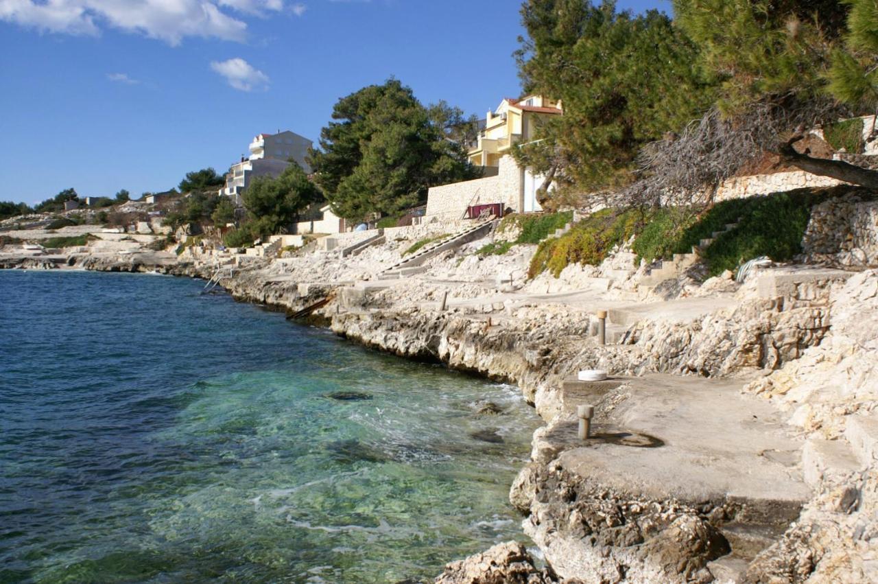 Apartments By The Sea Rastici, Ciovo - 2104 Trogir Exterior foto