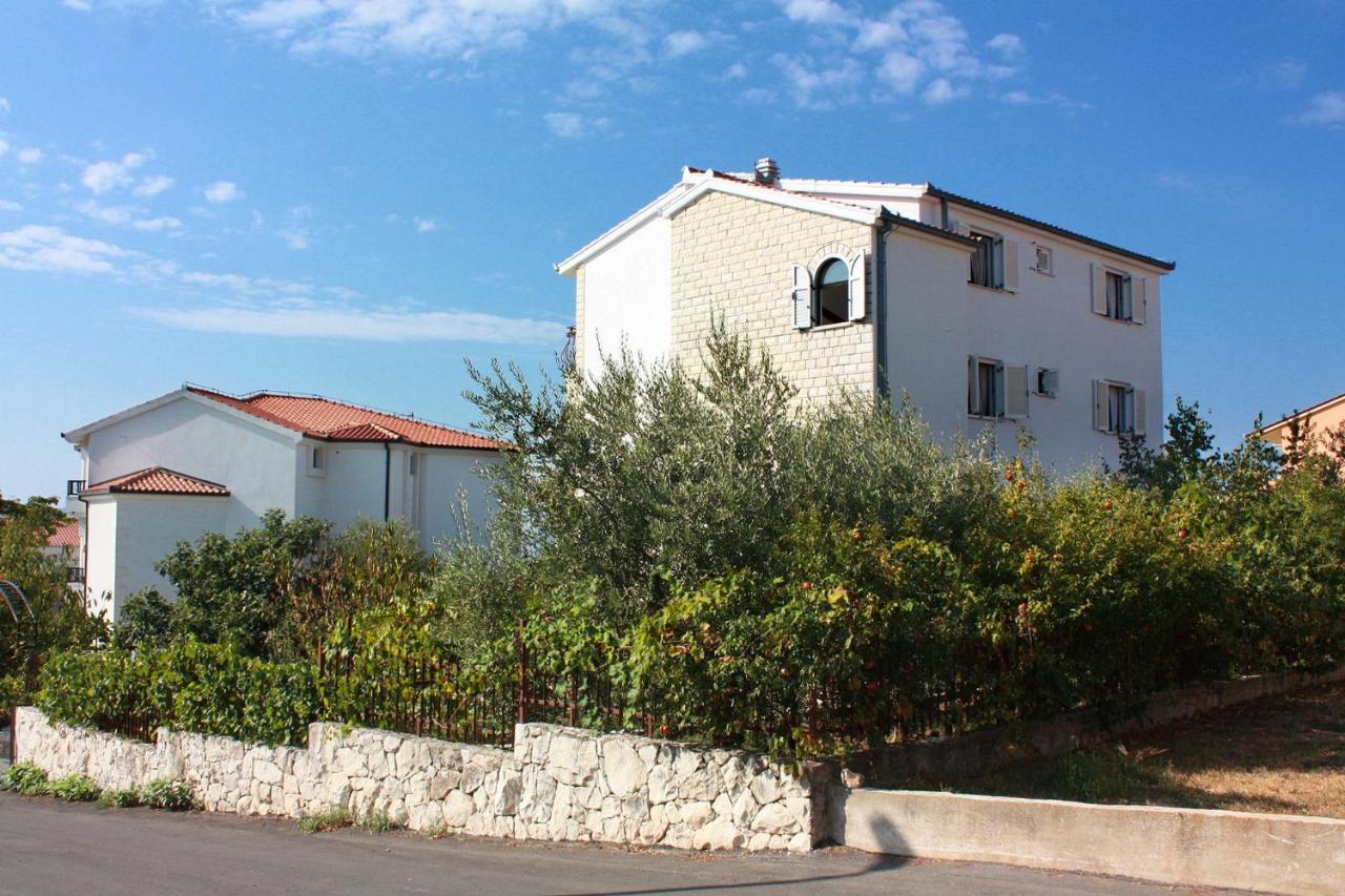 Apartments By The Sea Rastici, Ciovo - 2104 Trogir Exterior foto